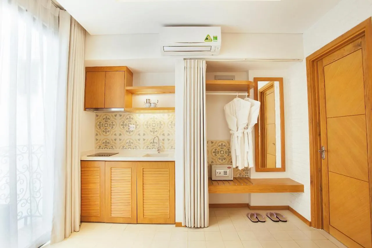 Lief Mojo Sai Gon Hotel Ho Chi Minh City 4*,  Vietnam